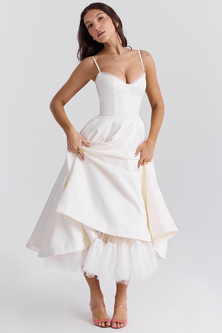 Ramona | Stilfuld V-hals A-line Kjole