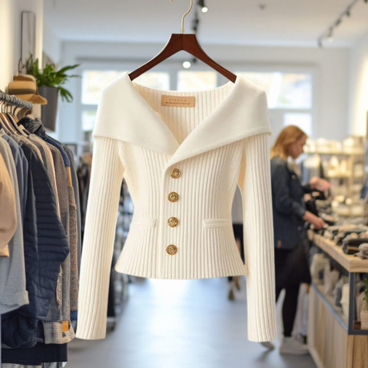 Amelie | Damens Strikjakke Off-Shoulder figursyet Ribstrik Guldknapper