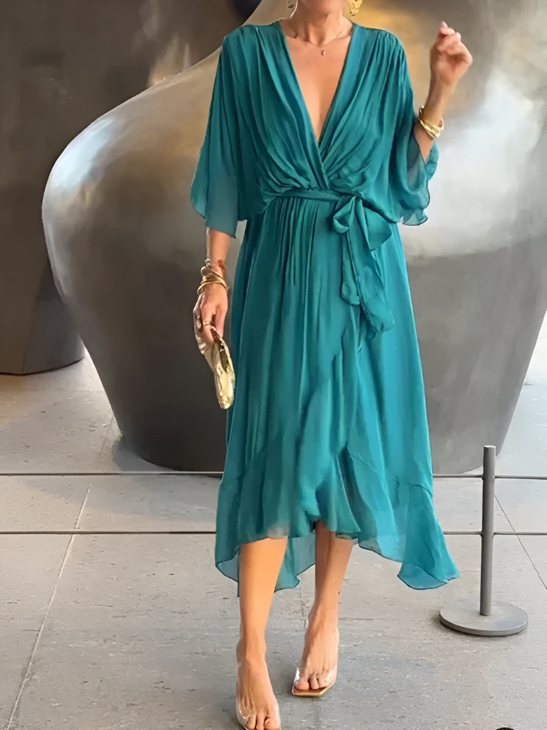 Monica | Elegant Stilfuld Omslagskjole